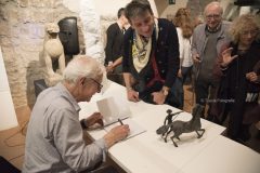 DSC_3194_triforelli-firma-copia-libro